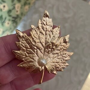 Napier Gold Maple Leaf Brooch Pin with Pearl Accent